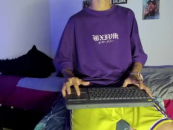 justine_ad webcam model stream image