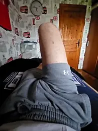 Azerty0911 webcam model stream image