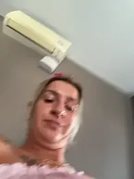 EvvaMur webcam model stream image