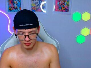 Zac Ruffalo webcam model stream image