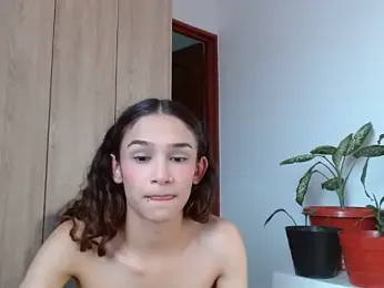 Twink_fem-boy webcam model stream image