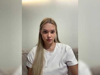 CrystalFairy webcam bongacams model stream image