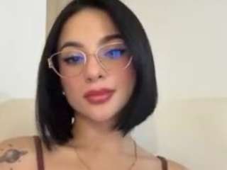 kiraalopez webcam camsoda model stream image