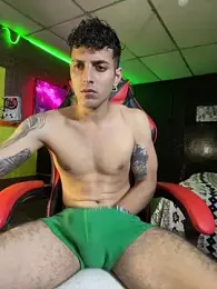 JustynAle2025 webcam model stream image