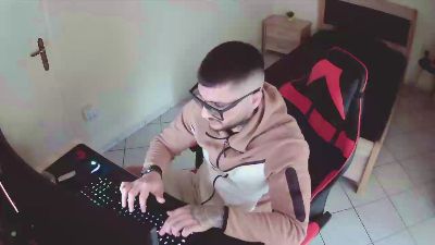 AlbanianFker21 webcam model stream image