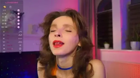 MikkyMoony webcam model stream image