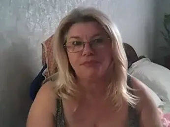 Diana_49 webcam model stream image