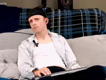 dilldough405 webcam chaturbate model stream image