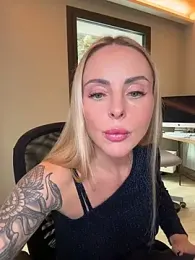 EmaSalis webcam model stream image