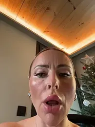 EmaSalis webcam model stream image