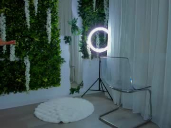 zinasquirts webcam model stream image