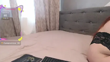 sassy_sandra webcam stripchat model stream image