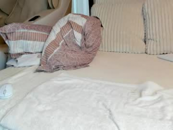 saradiamond01 webcam model stream image