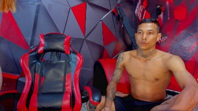 Hana_and_Zeta webcam model stream image