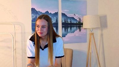 DionnePait webcam model stream image