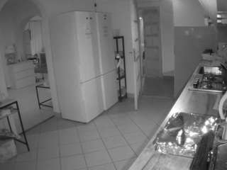 voyeurcam-julmodels-kitchen webcam model stream image