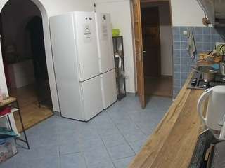 voyeurcam-julmodels-kitchen webcam model stream image