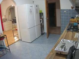 voyeurcam-julmodels-kitchen webcam model stream image