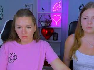 kira-neko webcam model stream image