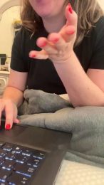 WhiteBubs webcam model stream image