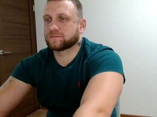 b-l-o-n-d webcam model stream image