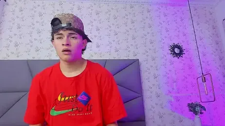 meganandtylerr19 webcam model stream image