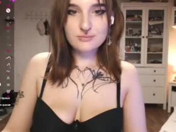 yourhanna_ webcam chaturbate model stream image