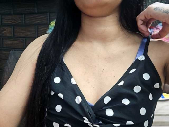 Dollmeenu webcam model stream image