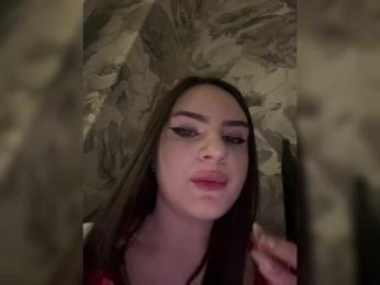 Milkkyy webcam model stream image