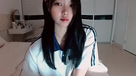 Miu1_girl webcam model stream image