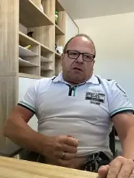 coupleLatinaLovers webcam stripchat model stream image