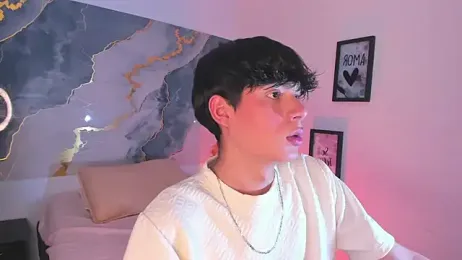 Isaac_Kurtt webcam stripchat model stream image