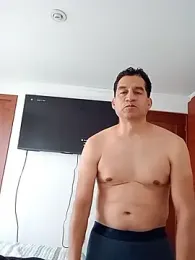 ChrisFloresP webcam model stream image