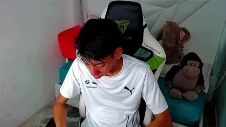 Liarr_ webcam model stream image