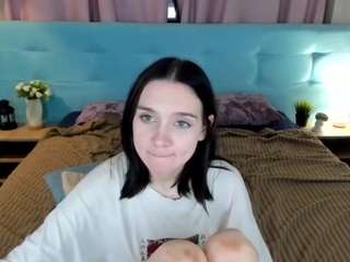 les-moonie webcam camsoda model stream image