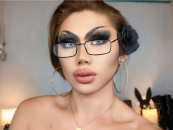 LolaSchmidit webcam model stream image