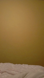 Loloyuh webcam model stream image