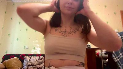 MadgeGuice webcam model stream image