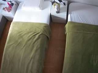 voyeurcam-julmodels-bed-5 webcam model stream image