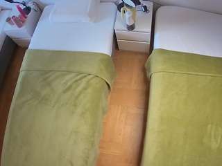 voyeurcam-julmodels-bed-5 webcam model stream image