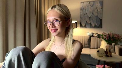 MariluGucwa webcam model stream image