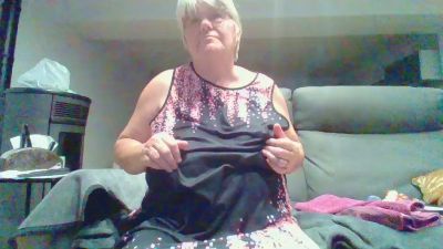 lunaria webcam model stream image