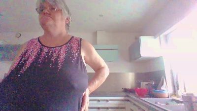 lunaria webcam model stream image