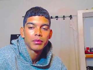 themykeone webcam camsoda model stream image