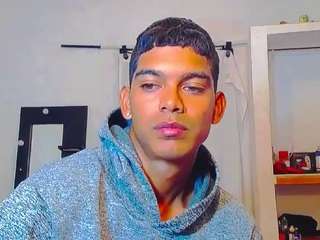 themykeone webcam camsoda model stream image