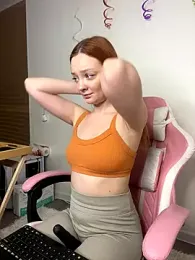 Radiants_two webcam model stream image