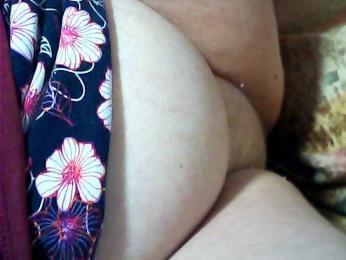 CrimsonVeil webcam bongacams model stream image