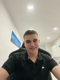 WARDEN_w webcam model stream image