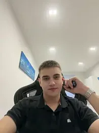 WARDEN_w webcam model stream image