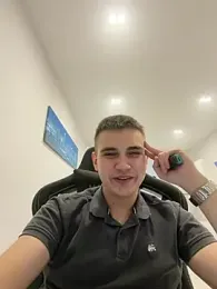 WARDEN_w webcam stripchat model stream image